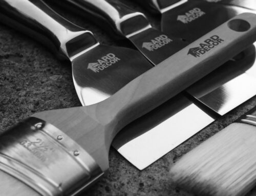 PUTTY KNIVES